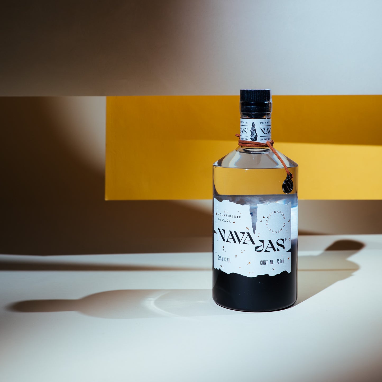 Aguardiente Blanco Navajas 750 ml